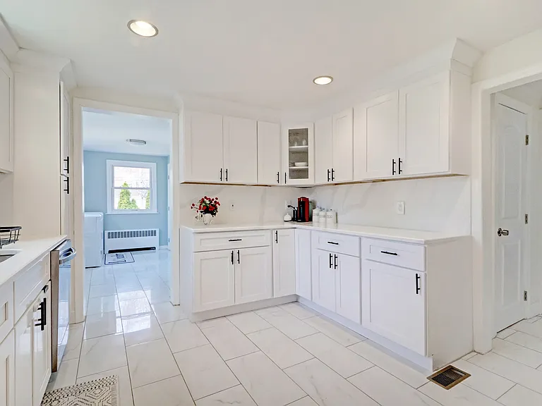 95 W Northfield Rd — Photo 14