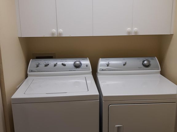 2nd image of 1530 Clermont Dr #G-401