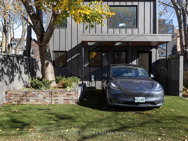 60 Jones Ave — Photo 37
