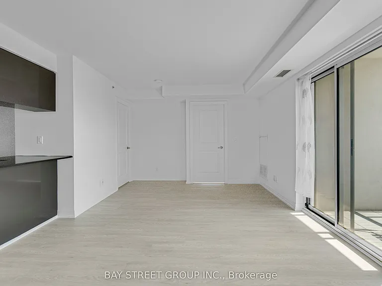 275 Yorkland Rd #1510 — Photo 13