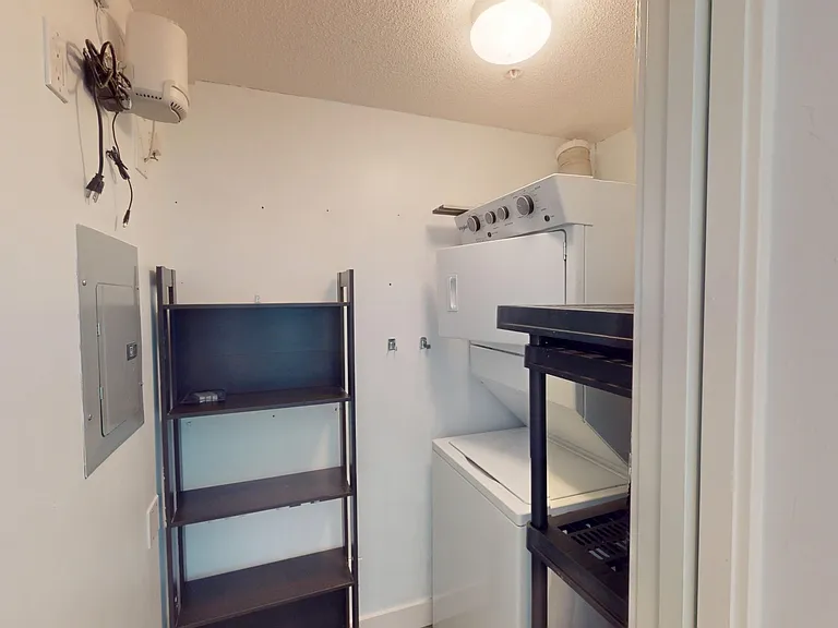105 24th Ave SW — Photo 9