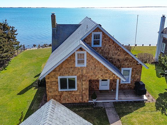 2nd image of 6 Bay Rd
