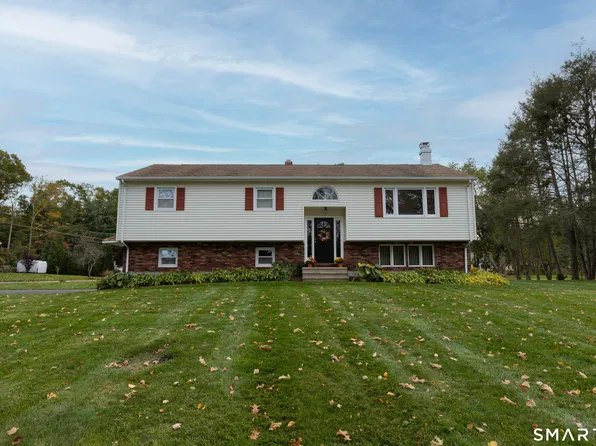555 Roses Mill Road, Milford, CT 06460