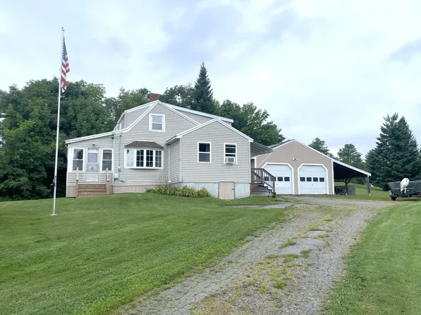 956 China Road, Winslow, ME 04901