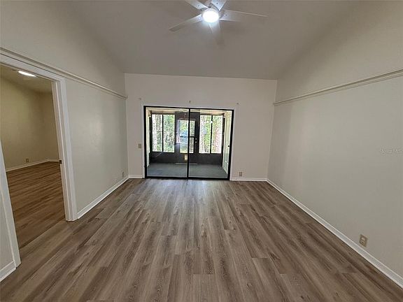 5th image of 4052 NW 23rd Cir