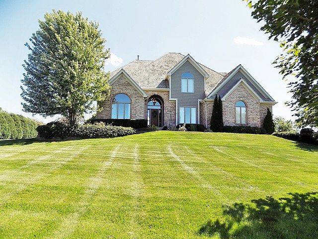 1st image of 21479 W Lakegreen Dr