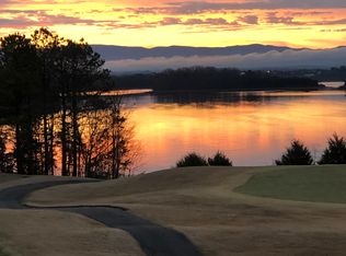 160 Blue Jay Ave, Vonore, TN 37885