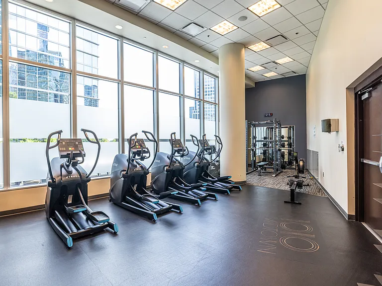 1080 Peachtree St NE #1201 — Photo 27