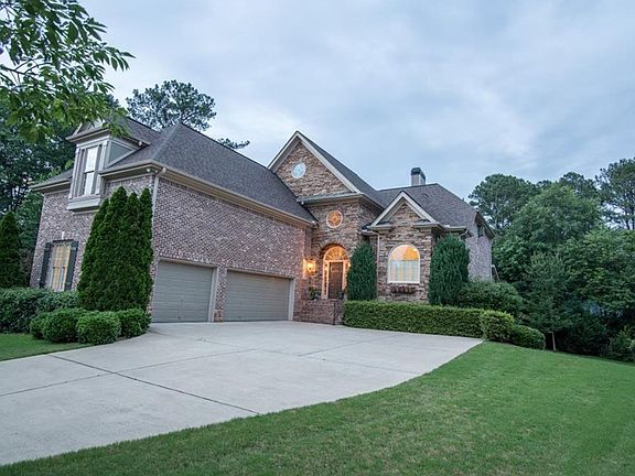 2nd image of 2934 Holly Pointe Ct