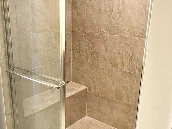 5th image of 44740 Tiverton Sq #179