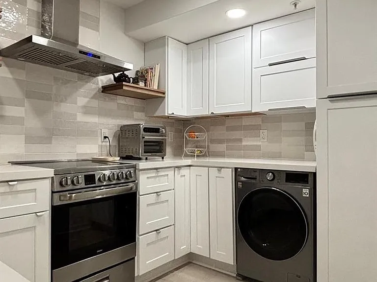 1350 SE 3rd Ave #208 — Photo 7