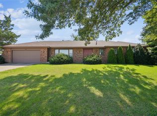 3611 1st Ave SW, Cedar Rapids, IA 52404