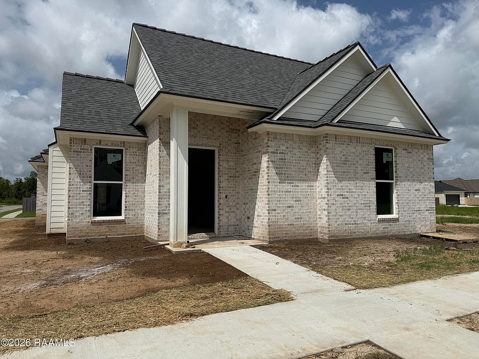 1st image of 401 Croft Row