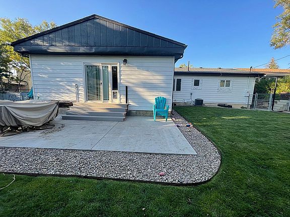 2nd image of 1324 Liberty Dr