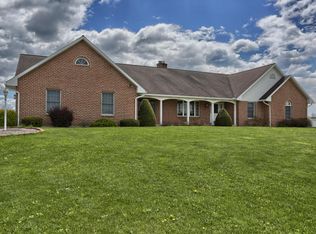 22 E Rosebud Rd, Myerstown, PA 17067