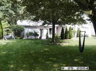 27818 N Johnson Rd, Grosse Ile, MI 48138
