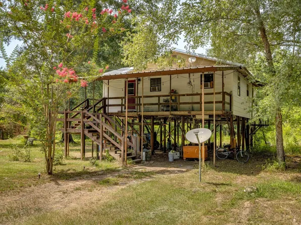 127 Remington Ln, Columbia, LA 71418