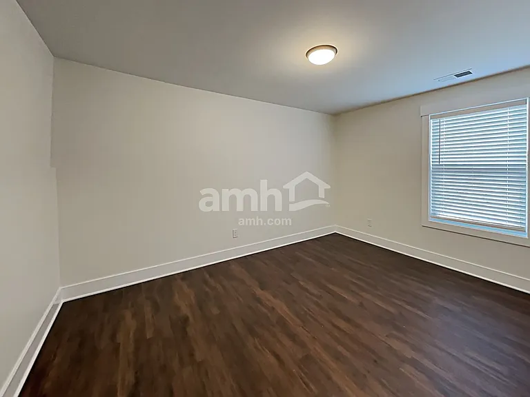 1104 Westlawn Blvd — Photo 14