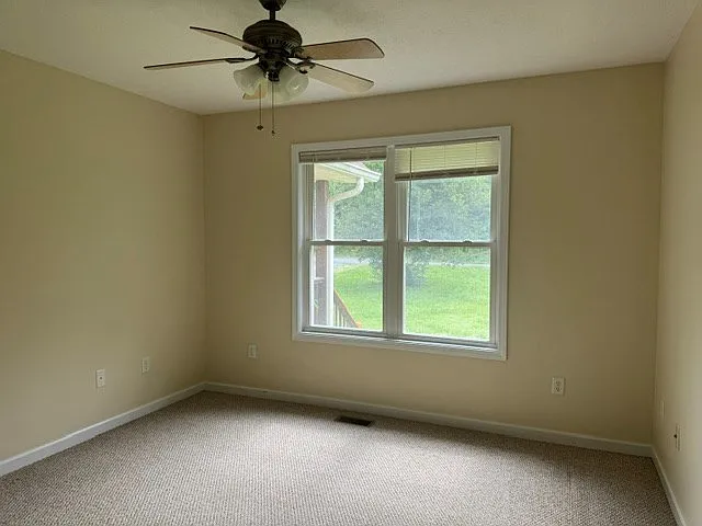 337 Burgess Rd — Photo 9