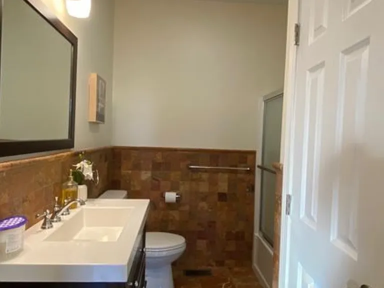412 Hope St #1 — Photo 5