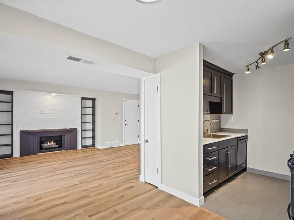 456 E Creekside Cir APT C, Murray, UT 84107
