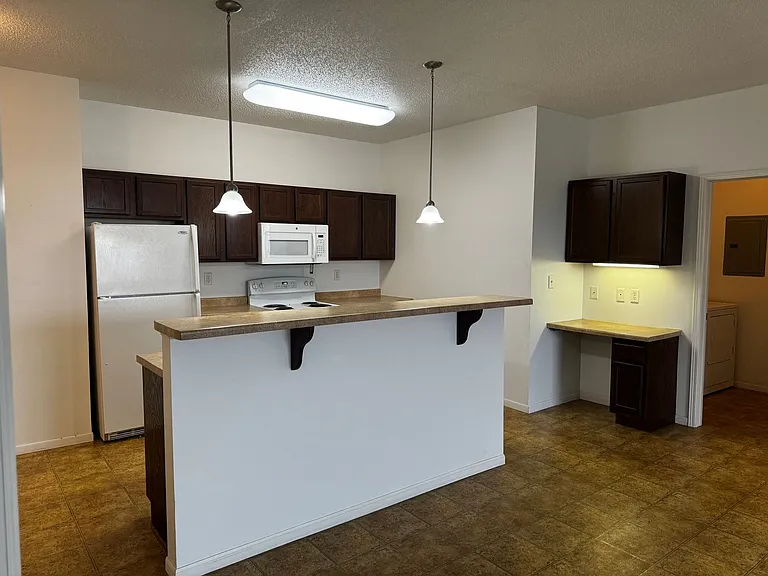 Old Orchard Apartments — Photo 15