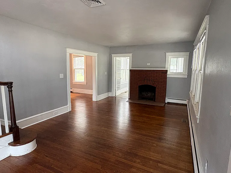 318 Harpersville Rd — Photo 14