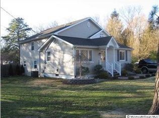 730 Oak Glen Rd, Howell, NJ 07731