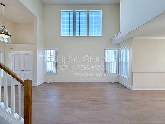 3rd image of 351 NW Kotrik Pl