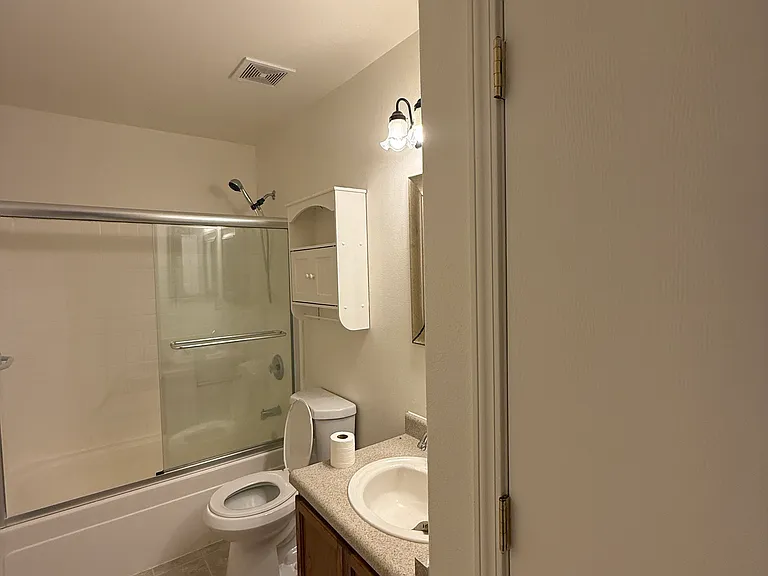 7940 Mariner Cove Dr — Photo 9
