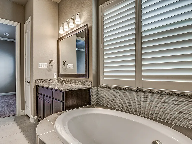534 Evergreen Dr — Photo 11