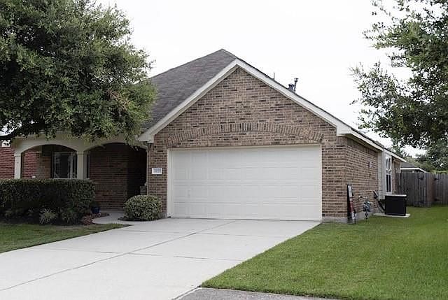 1st image of 21575 Rose Mill Dr