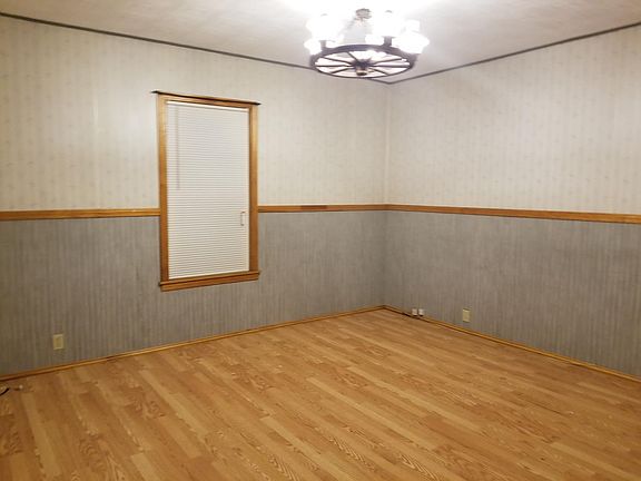 Living Room side 1