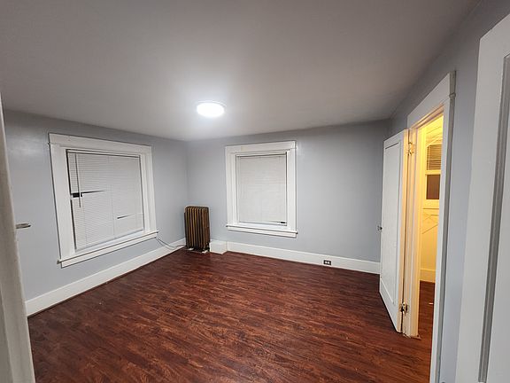 3rd image of 302 Maple St