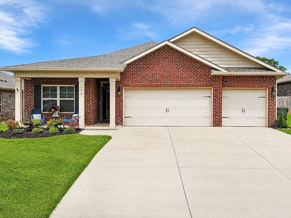 1st image of 116 Derbyshire Dr