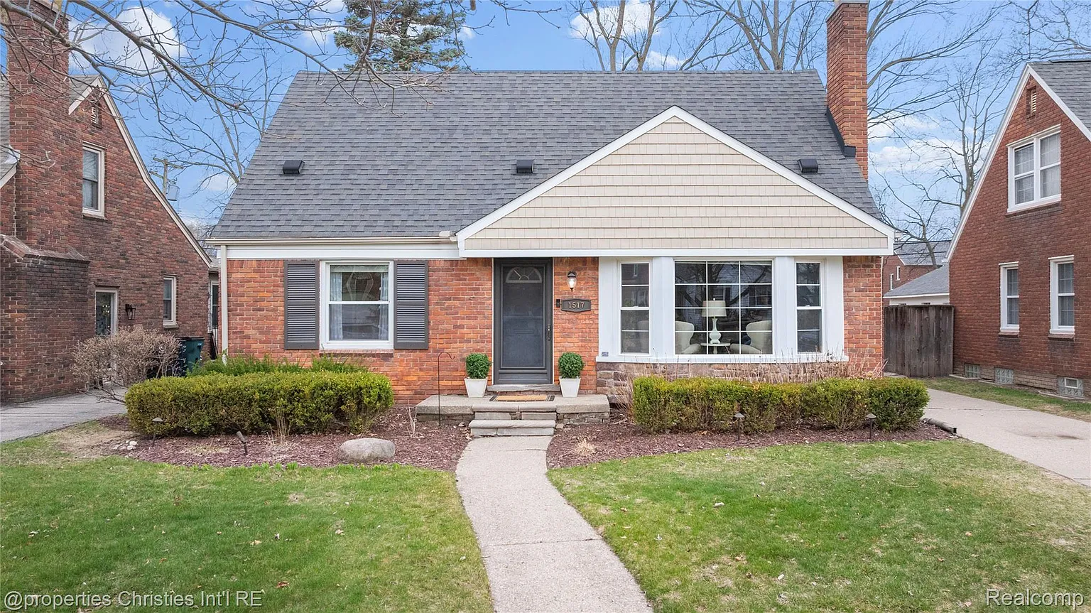 1517 Marywood Dr photo 1