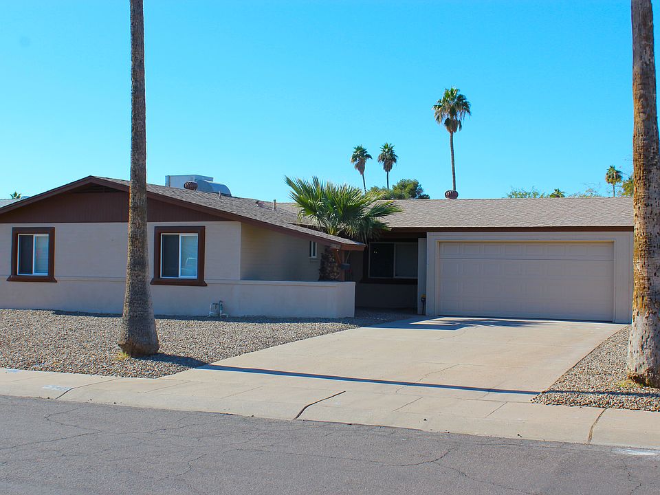 1st image of 8402 N 35th Dr