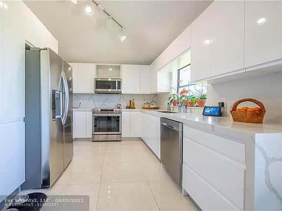4th image of 8093 Cassia Dr #8093