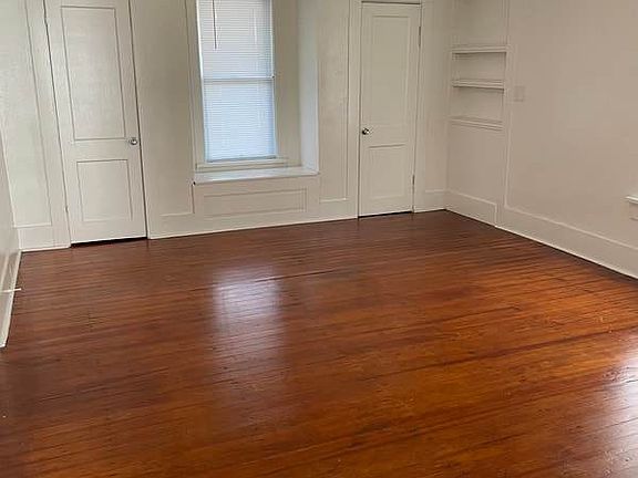 3rd image of 313 E College St