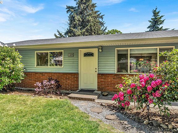 4th image of 7209 NE 129th Ave