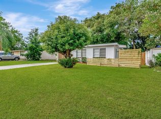 988 Cedarwood Ave, Dunedin, FL 34698