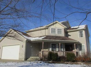 1415 Beverly Hills Dr, Lancaster, OH 43130