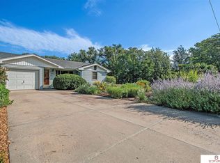 5708 N St, Omaha, NE 68117