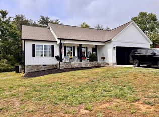 272 Sales Ave, Chatsworth, GA 30705