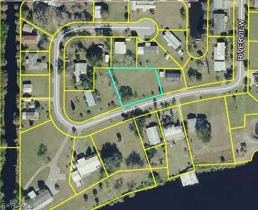 1st image of 3435 Riverview Dr