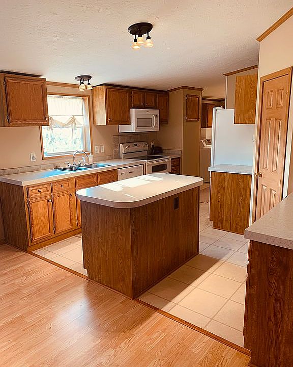 2802 N 1500 East Rd, Mansfield, IL 61854 Zillow