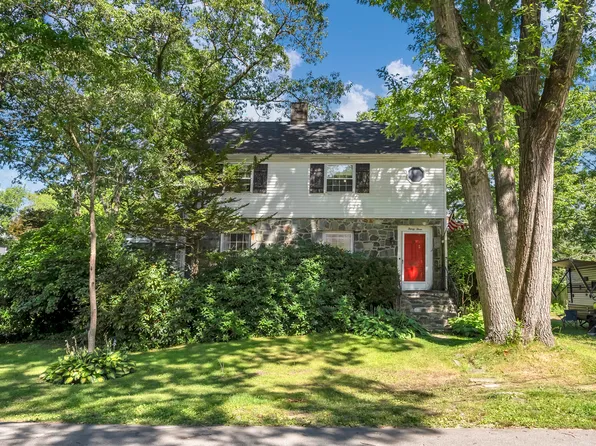 33 Rocky Hill Road, Cape Elizabeth, ME 04107