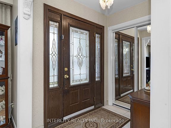 4th image of 7279 Vernor Dr