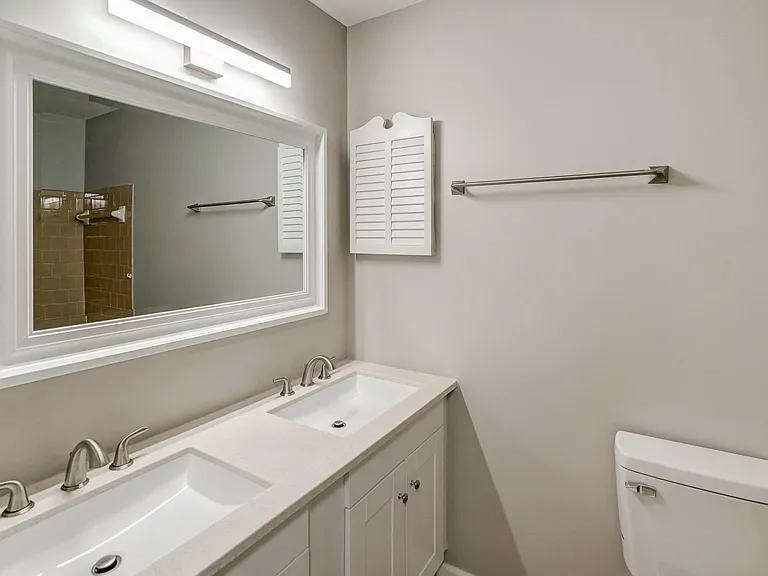 1621 Charrington Dr — Photo 24