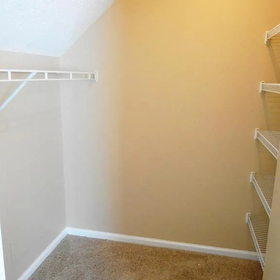 4841 Habersham Ln — Photo 10